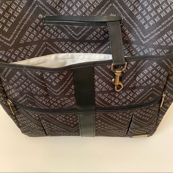 JJ Cole Backpack Diaper Bag With No Slip Grips - Picture 8 of 11